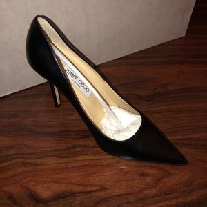 NWT Jimmy Choo Black Leather Abel Pumps Size 39